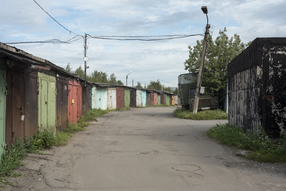 Владельцев гаражей на Фучика обязали освободить территорию за три дня